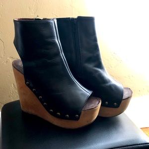 Jeffrey Campbell platform Peeps